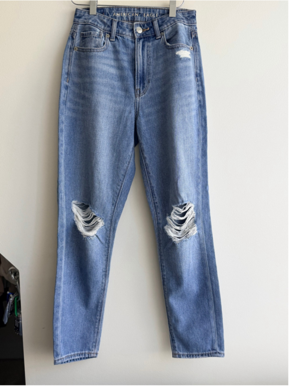 American Eagle Mom Jean Size 0 Short High Rise Distressed Ripped Jeans